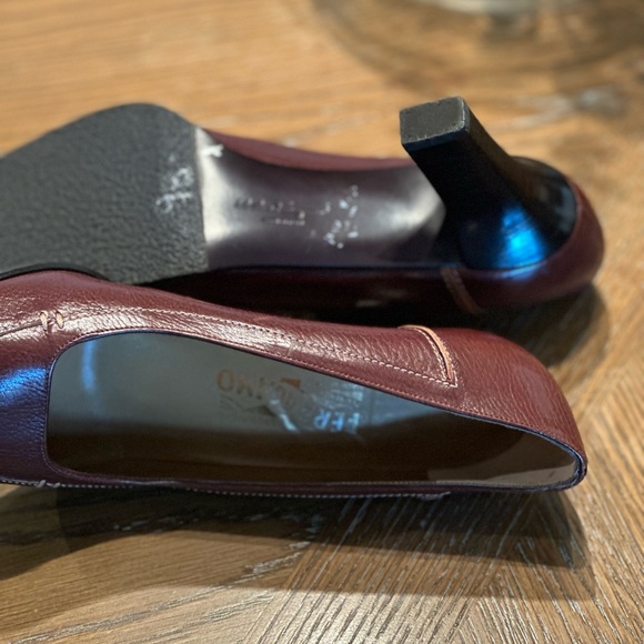 EUC Salvatore Ferragamo Muriel Pump Block Heels Pointed Toe Brn Leather Sz 8.5b - Picture 5 of 7